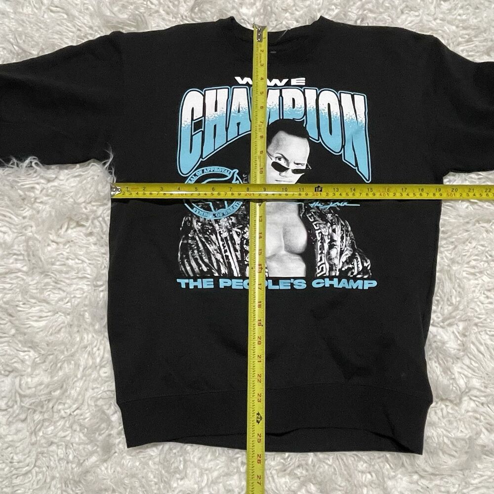 The Rock WWE Champion sweater sweatshirt Medium NEW NWOT Black Mens - Picture 3 of 4